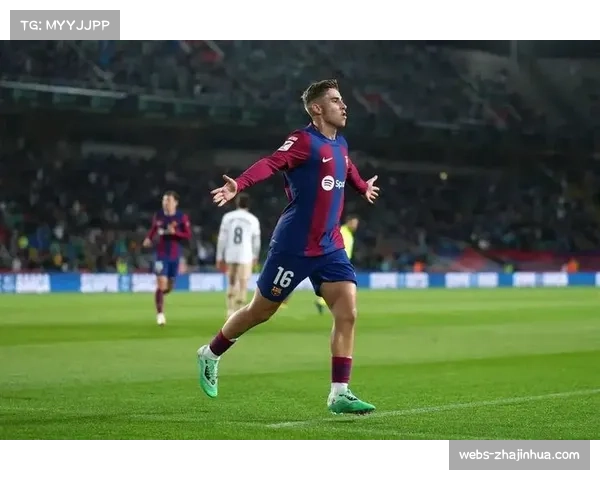 莱万帽子戏法，巴萨半场3-1领先塞尔塔